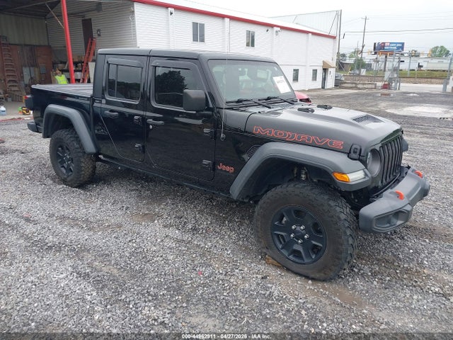 Salvage Jeep Gladiator Image