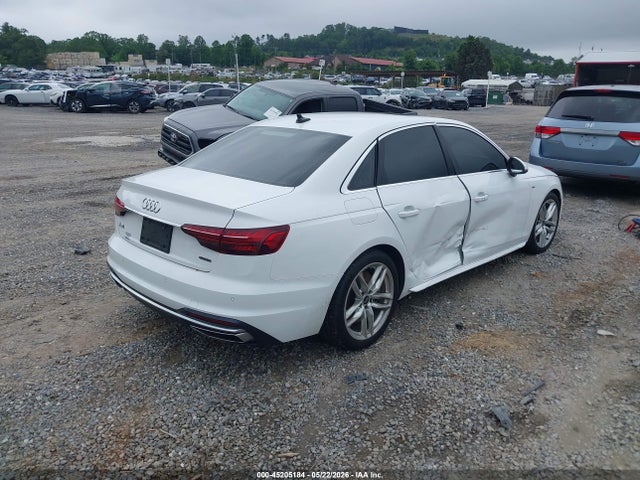 Audi A4 Premium Plus 45 Tfsi S Line Quattro S Tronic