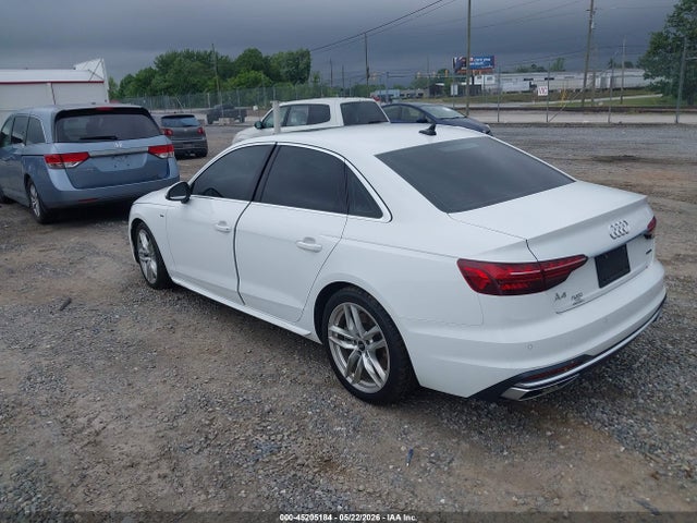 Audi A4 Premium Plus 45 Tfsi S Line Quattro S Tronic