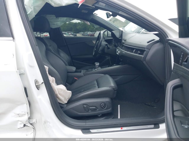 Audi A4 Premium Plus 45 Tfsi S Line Quattro S Tronic