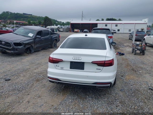 Audi A4 Premium Plus 45 Tfsi S Line Quattro S Tronic