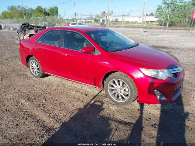 Salvage Toyota Camry Image