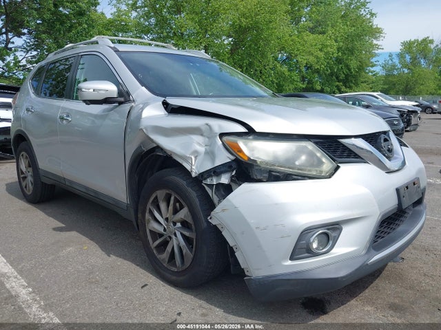Salvage Nissan Rogue Image