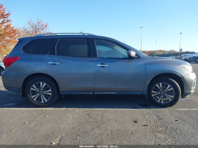 Nissan Pathfinder S 4wd