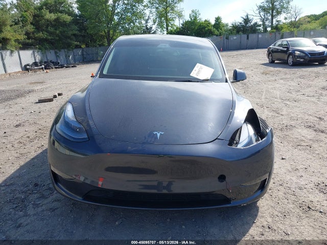 Tesla Model Y Long Range Dual Motor All-wheel Drive