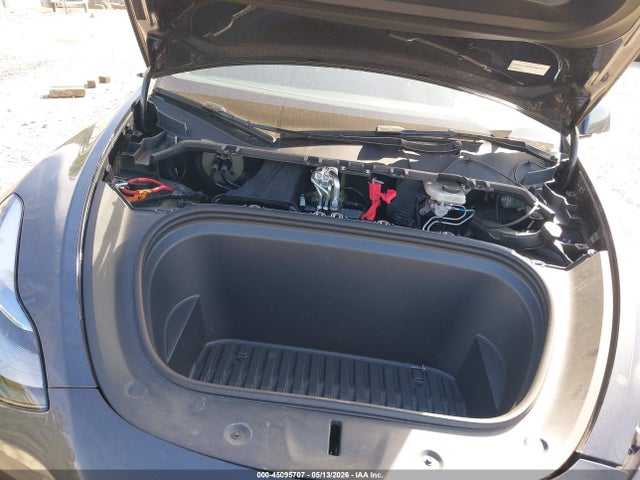 Tesla Model Y Long Range Dual Motor All-wheel Drive