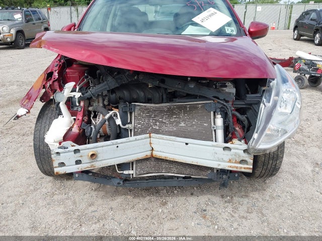 Nissan Versa 1.6 Sv