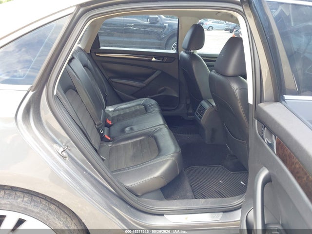 Volkswagen Passat 2.0l Tdi Sel Premium