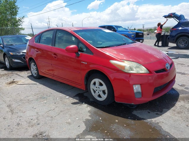 Salvage Toyota Prius Image
