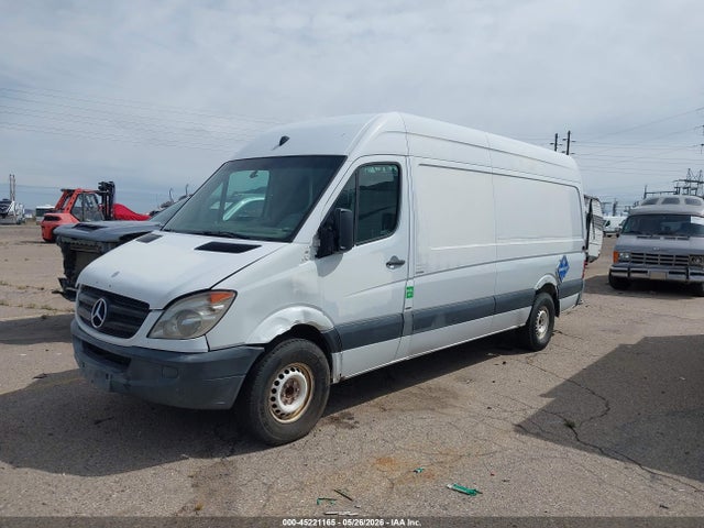 Mercedes-Benz Sprinter 2500 High Roof