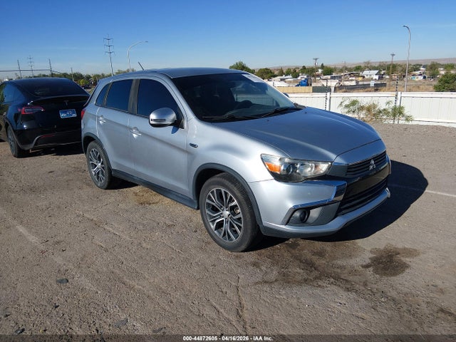 Salvage Mitsubishi Outlander Image