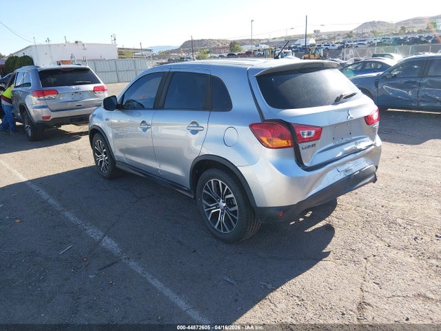 Mitsubishi Outlander 2.4 Es