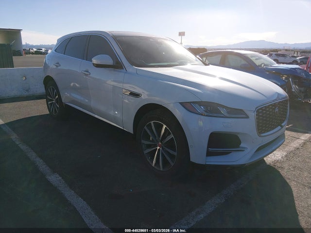 Salvage Jaguar F-PACE Image