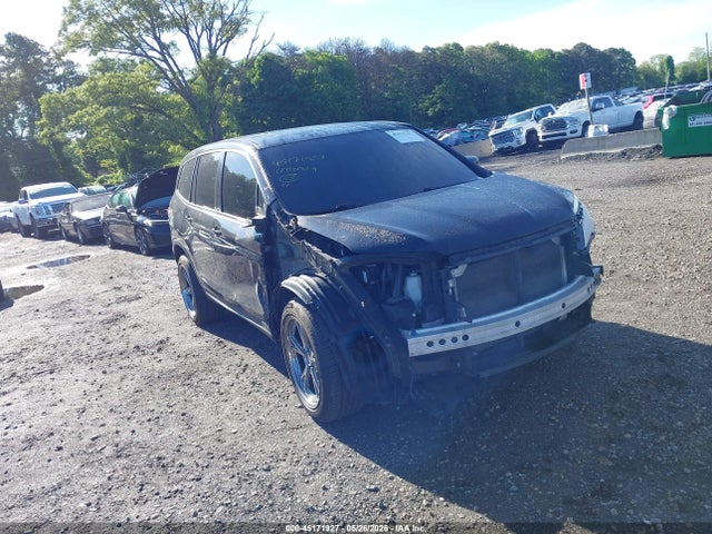 Salvage Honda Pilot Image