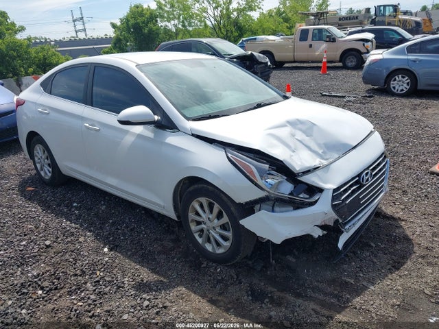 Salvage Hyundai ACCENT Image