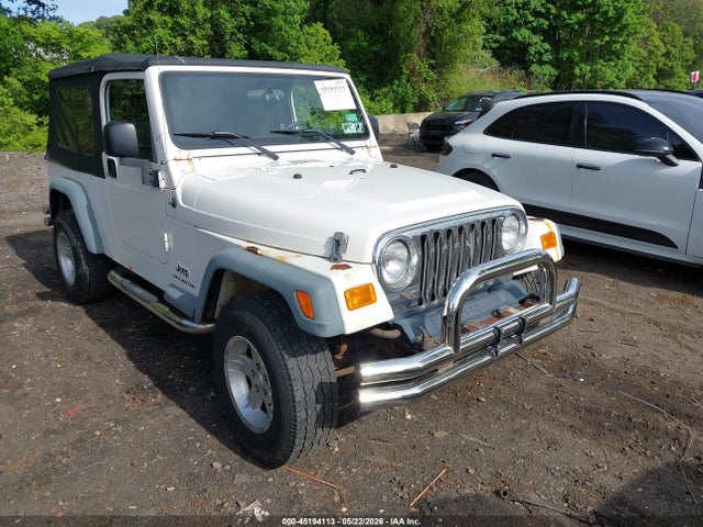 Salvage Jeep Wrangler Image