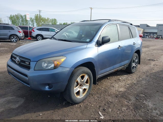 Toyota RAV4 Base V6