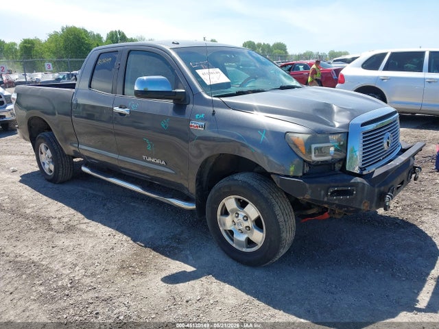 Salvage Toyota Tundra Image
