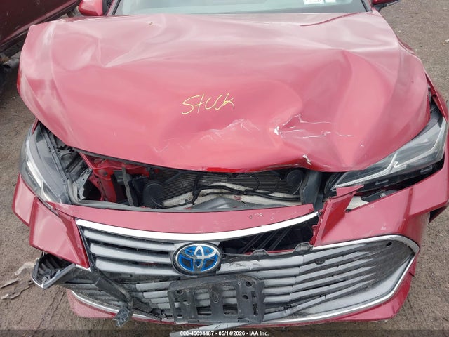 Toyota Avalon Limited Hybrid