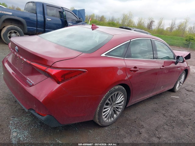 Toyota Avalon Limited Hybrid