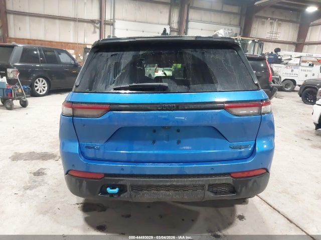 Jeep Grand Cherokee Trailhawk