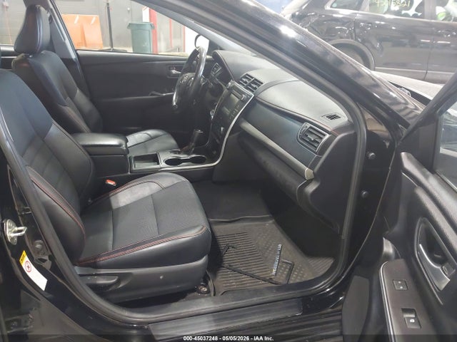 Toyota Camry Se