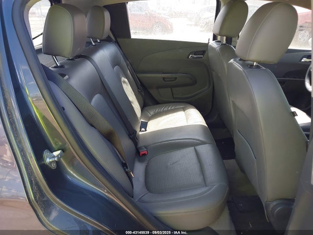 Chevrolet Sonic 2lz