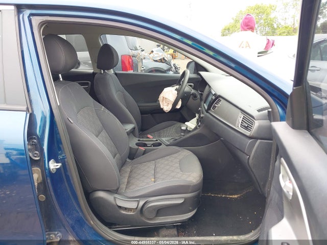 Kia Niro Lx