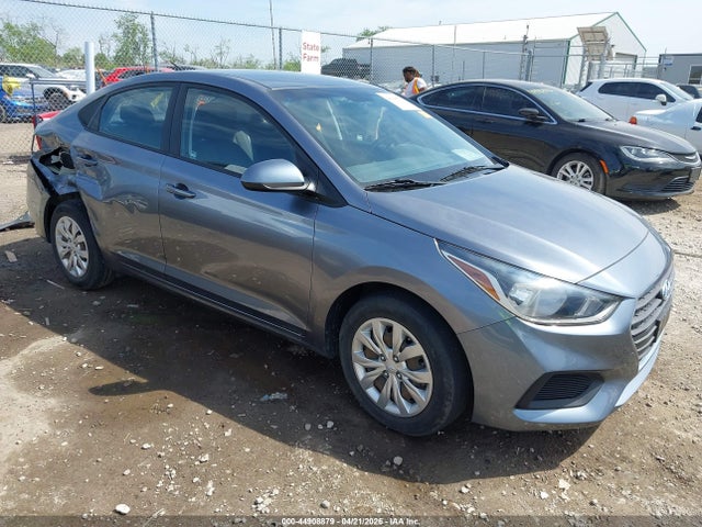 Salvage Hyundai ACCENT Image