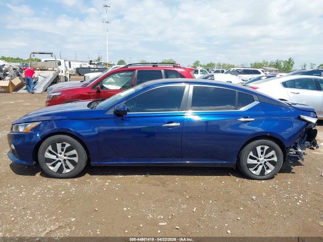 Nissan Altima S Fwd