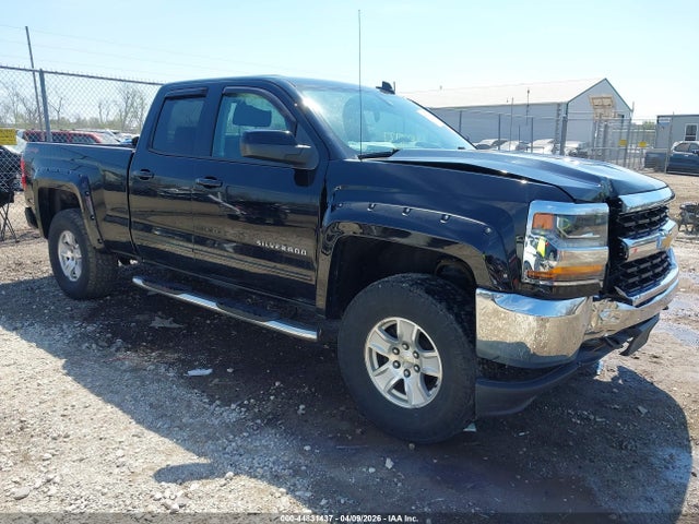 Salvage Chevrolet Silverado 1500 Image
