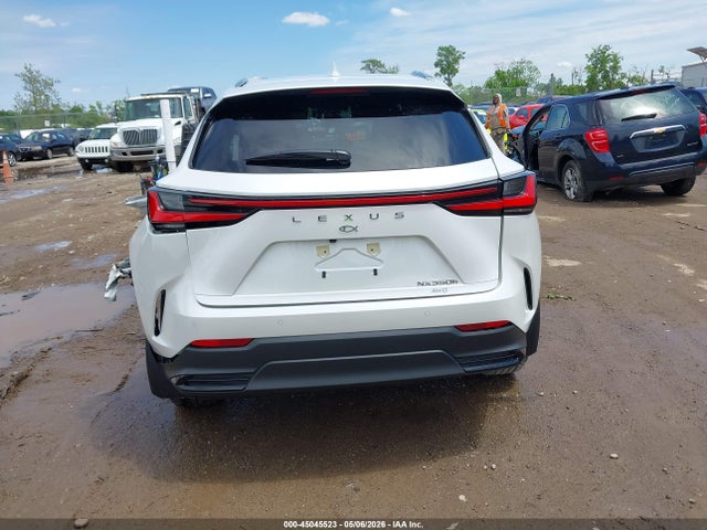 Lexus NX Premium