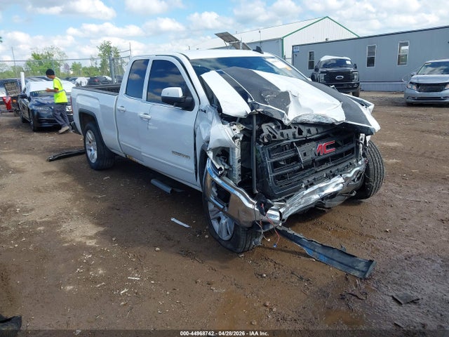 Salvage GMC Sierra 1500 Image