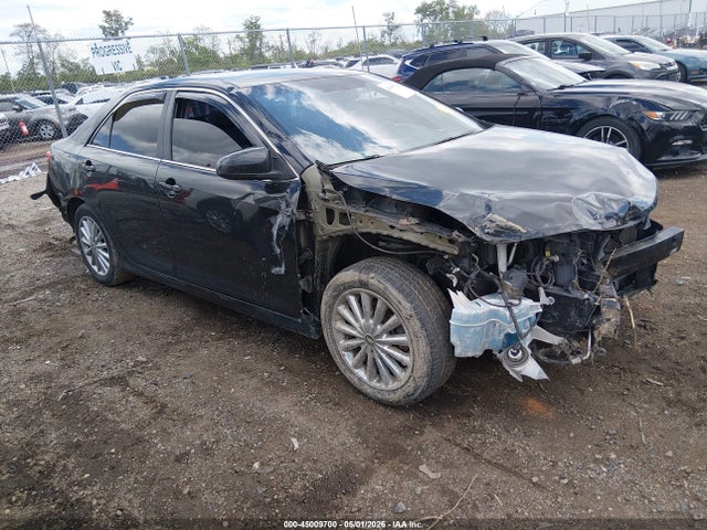 Salvage Toyota Camry Image