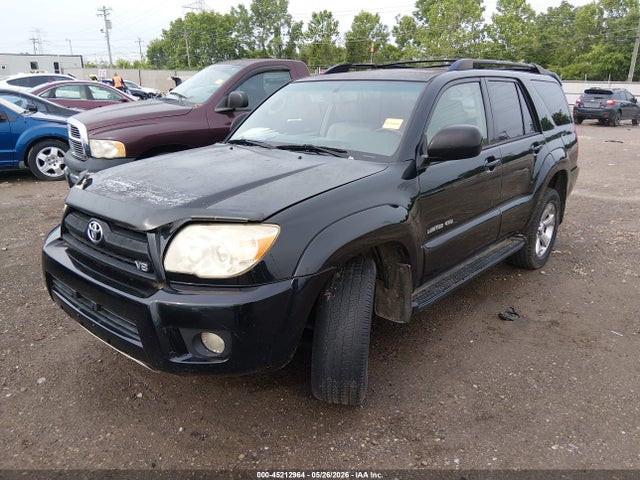 Toyota 4Runner Limited V8