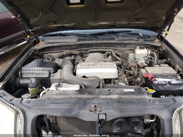 Toyota 4Runner Limited V8