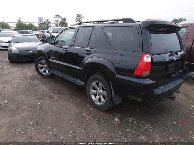 Toyota 4Runner Limited V8