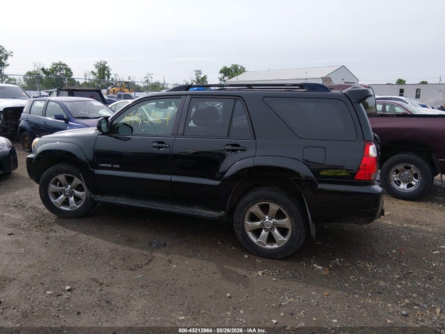 Toyota 4Runner Limited V8
