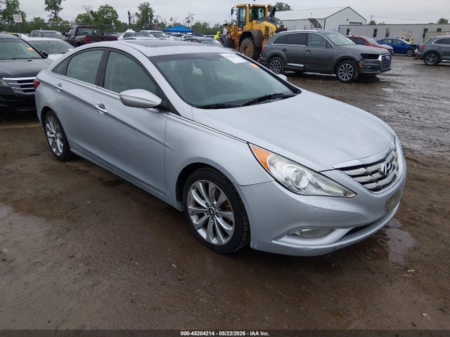 Salvage Hyundai SONATA Image
