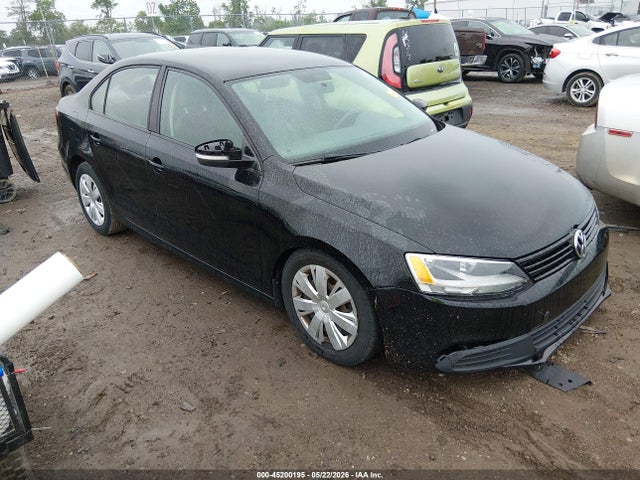 Salvage Volkswagen Jetta Image