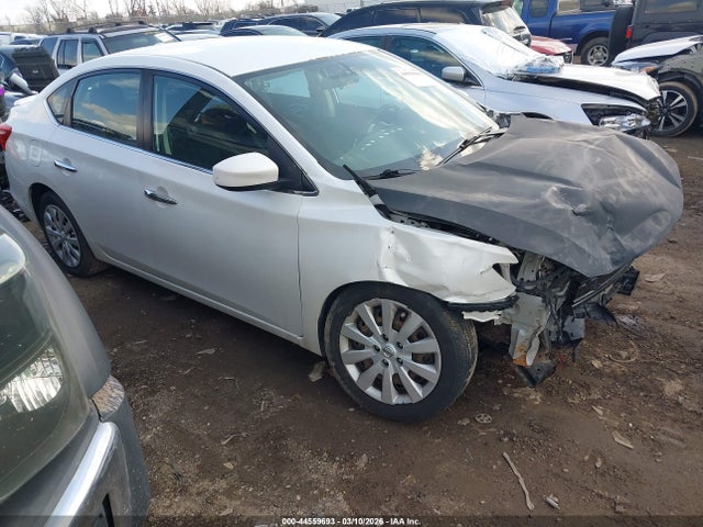 Salvage Nissan Sentra Image