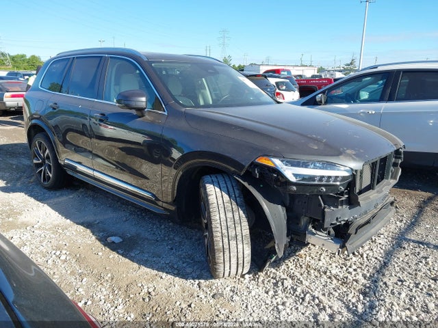 Salvage Volvo XC90 Image