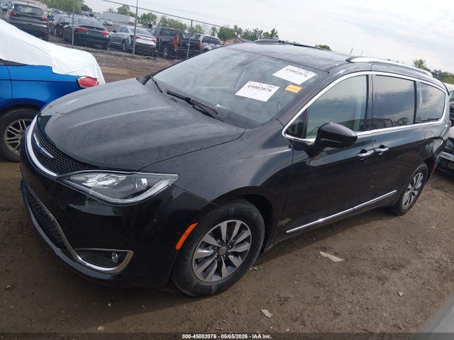 Chrysler Pacifica Touring L Plus