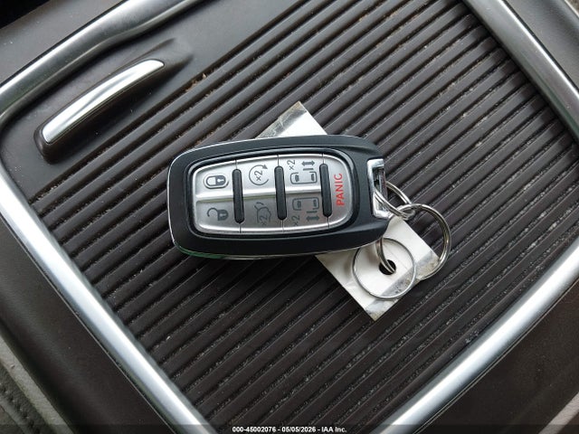 Chrysler Pacifica Touring L Plus