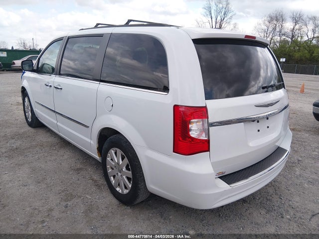 Chrysler Town & Country Touring