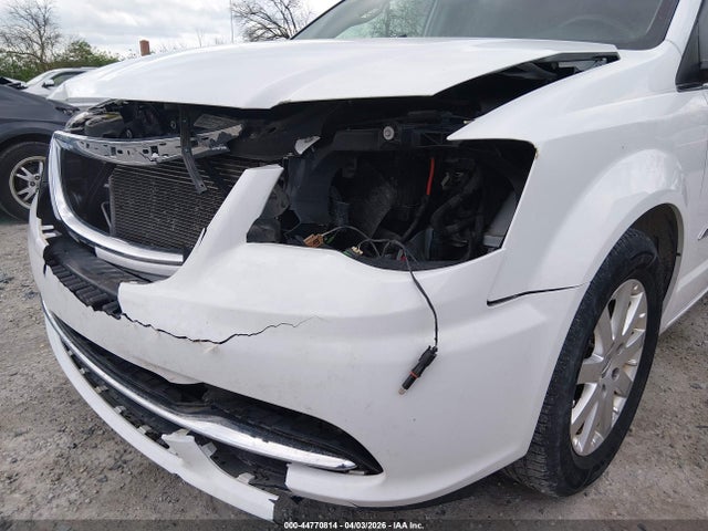 Chrysler Town & Country Touring