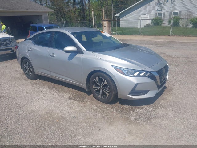 Salvage Nissan Sentra Image