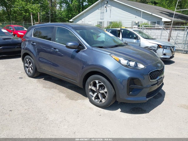 Salvage Kia Sportage Image