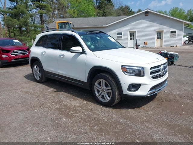 Salvage Mercedes-Benz GLB Image