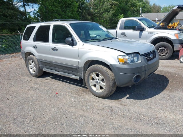 Salvage Ford Escape Image